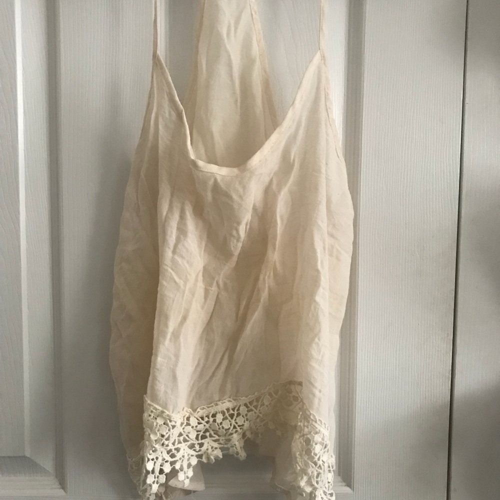 Nella Fantasia white tank top with lace trim